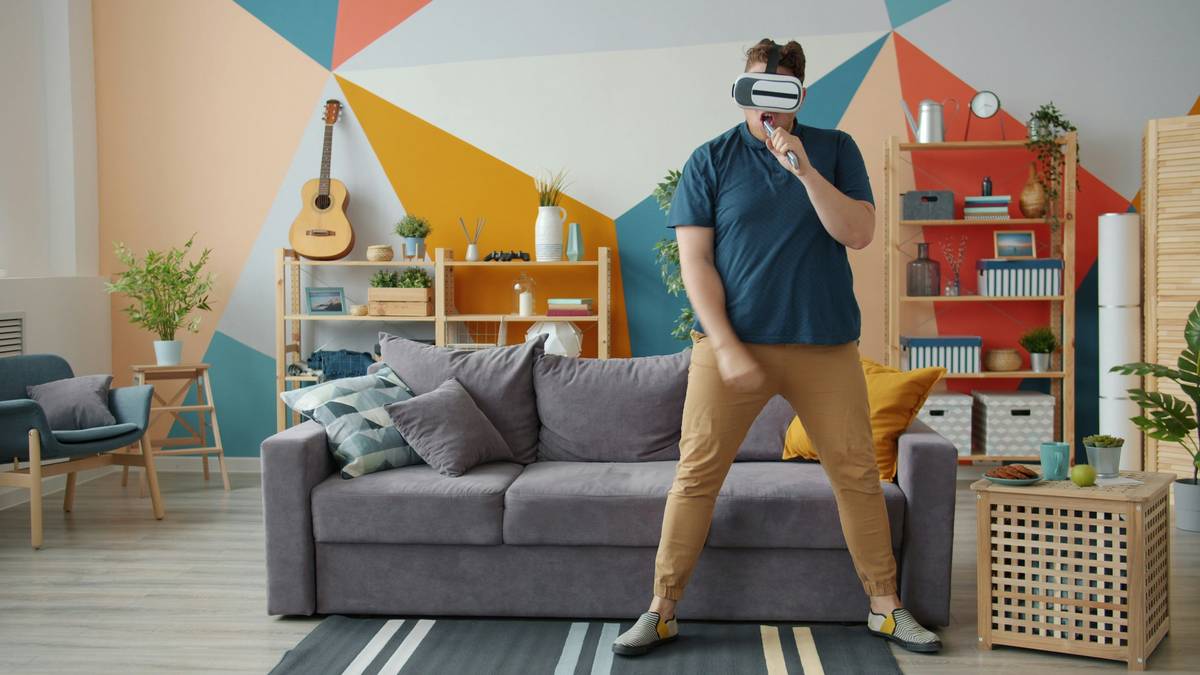 Players using smartphones to engage in social and multiplayer vr gaming options with 3D avatars and real-time voice chat